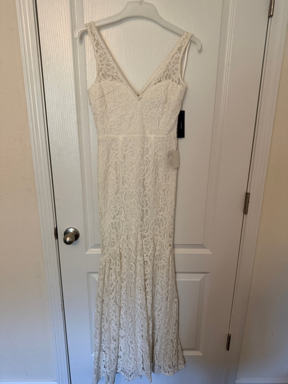 Lulu's Ivory Lace V-Neck Maxi Gown